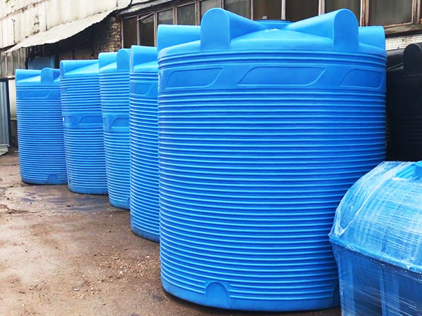 купить емкость пластиковую под воду