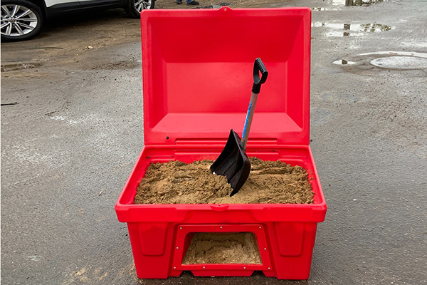 Пластиковый ящик пожарный