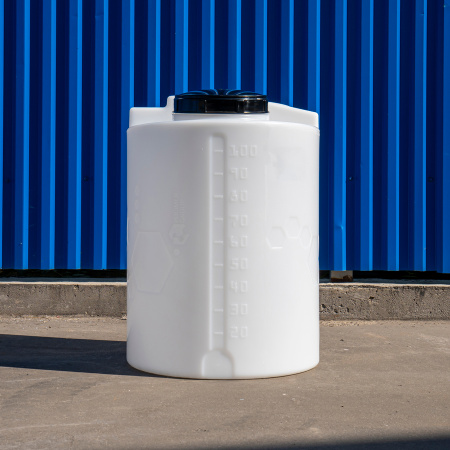 Дозировочная емкость 100 литров живое фото 1 вид спереди