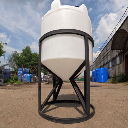 Емкость K 200 литров с лопастной мешалкой - фото на складе 3